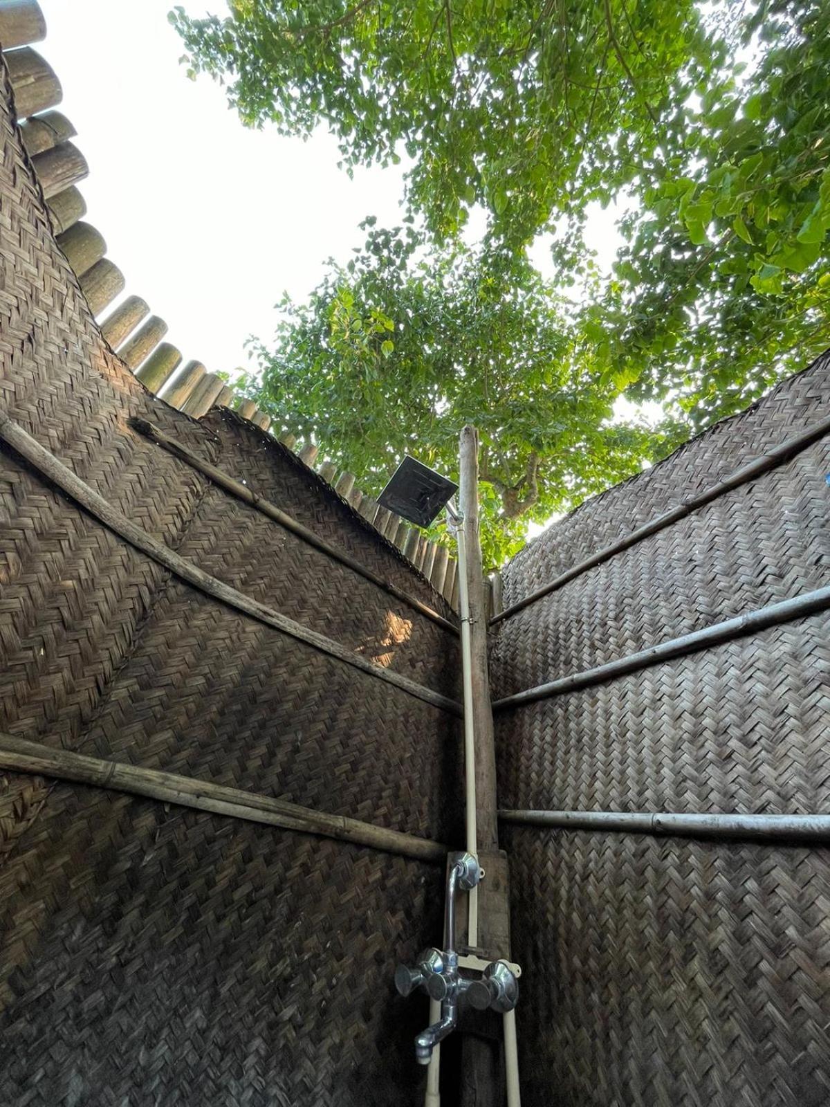 Bamby Chilling House - Feel The Nature Sauraha Bagian luar foto
